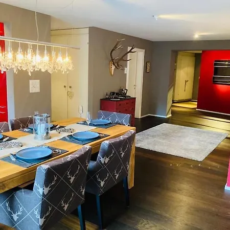 Luxurious 167sqm Mountain View