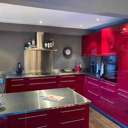 Luxurious 167sqm Mountain View *
